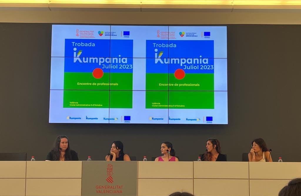   Encuentro de profesionales de los programas Kumpania, Impulsa Kumpania y Kumpania+ de toda la Comunidad Valenciana

