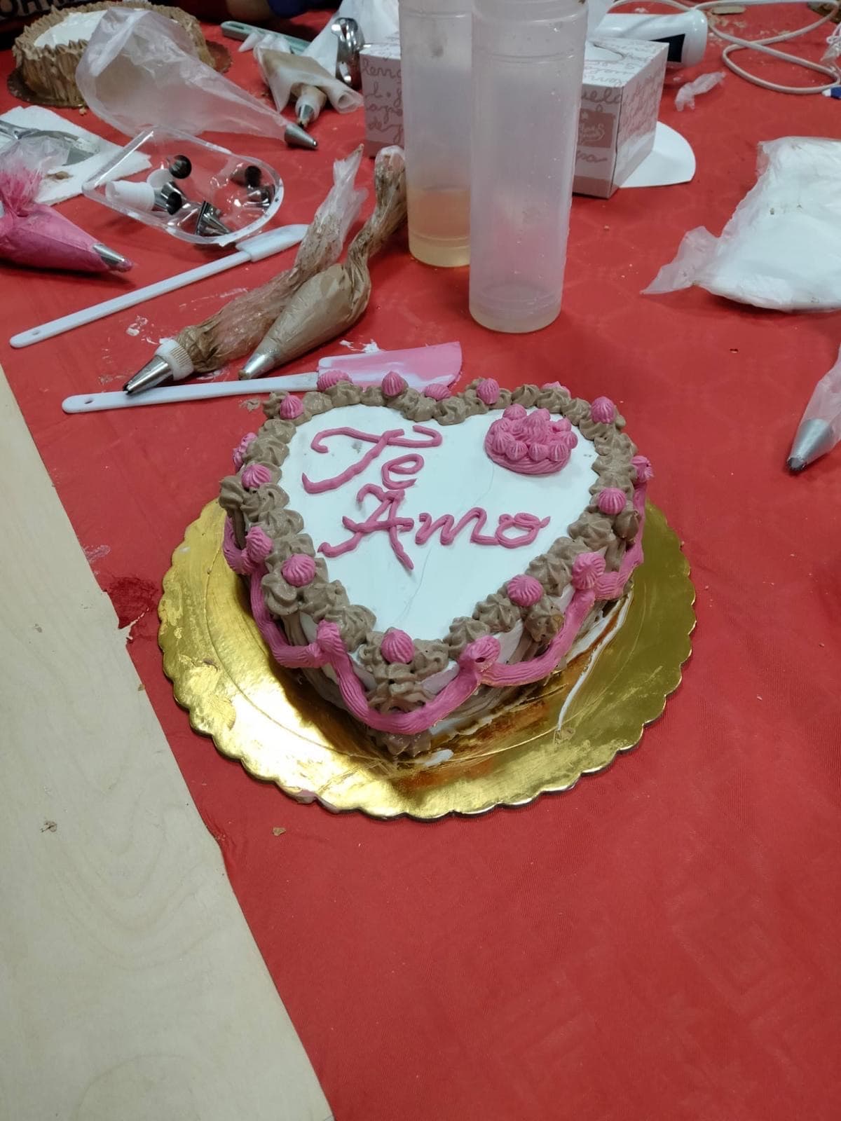 TALLER REPOSTERÍA POR SAN VALENTÍN  . 
   