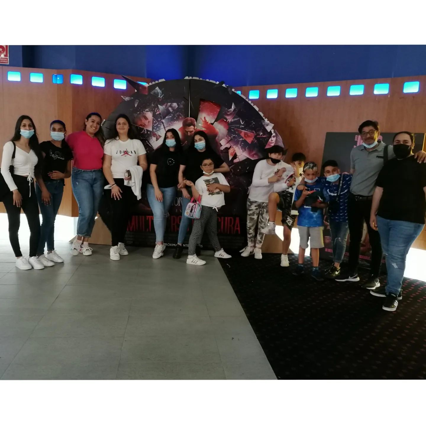  Impulsa Kumpania pasando una tarde de cine
