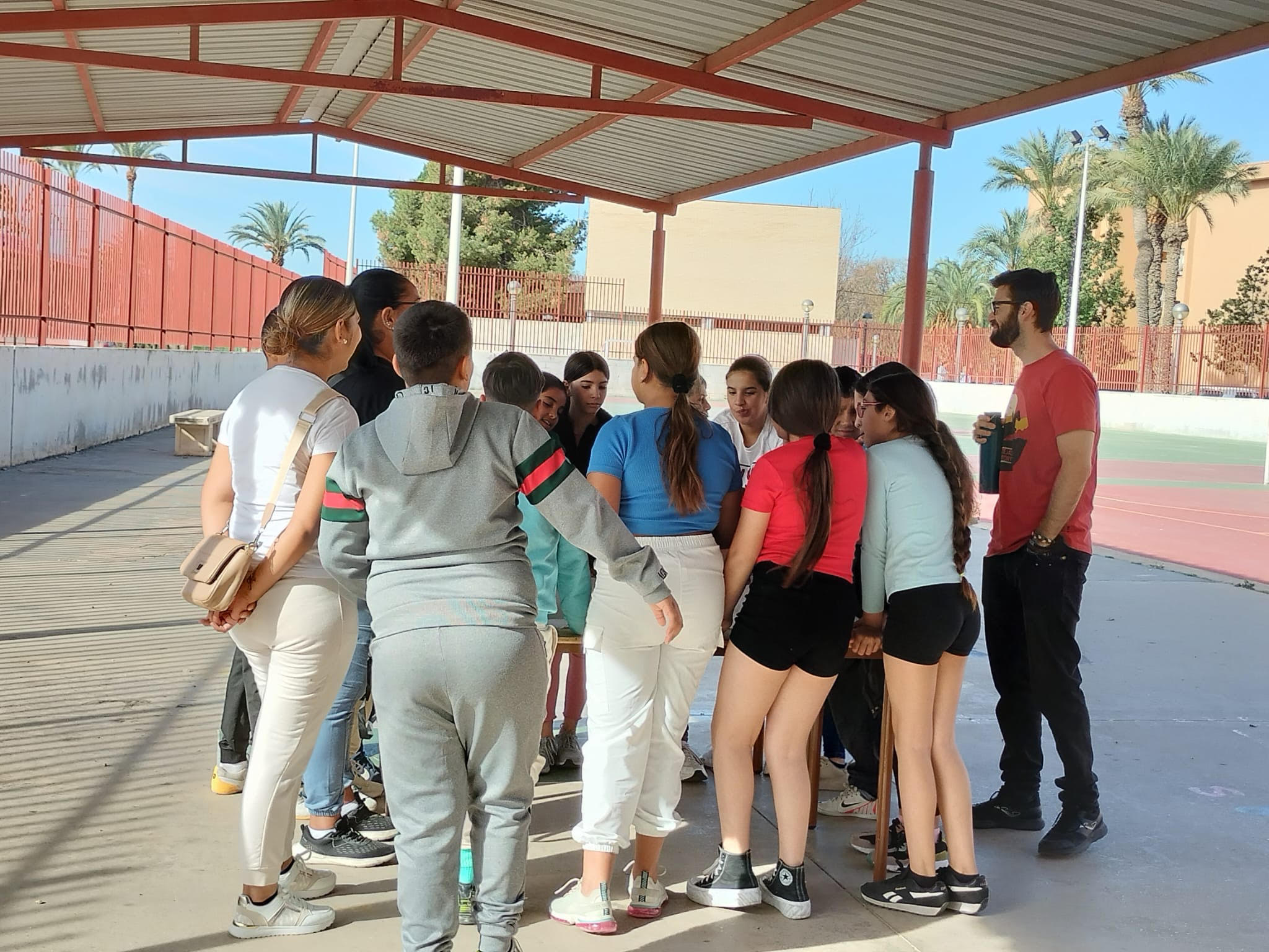  CELEBRACIÓN DEL 8 DE ABRIL EN CEIP MIGUEL HERNÁNDEZ (ELCHE) 