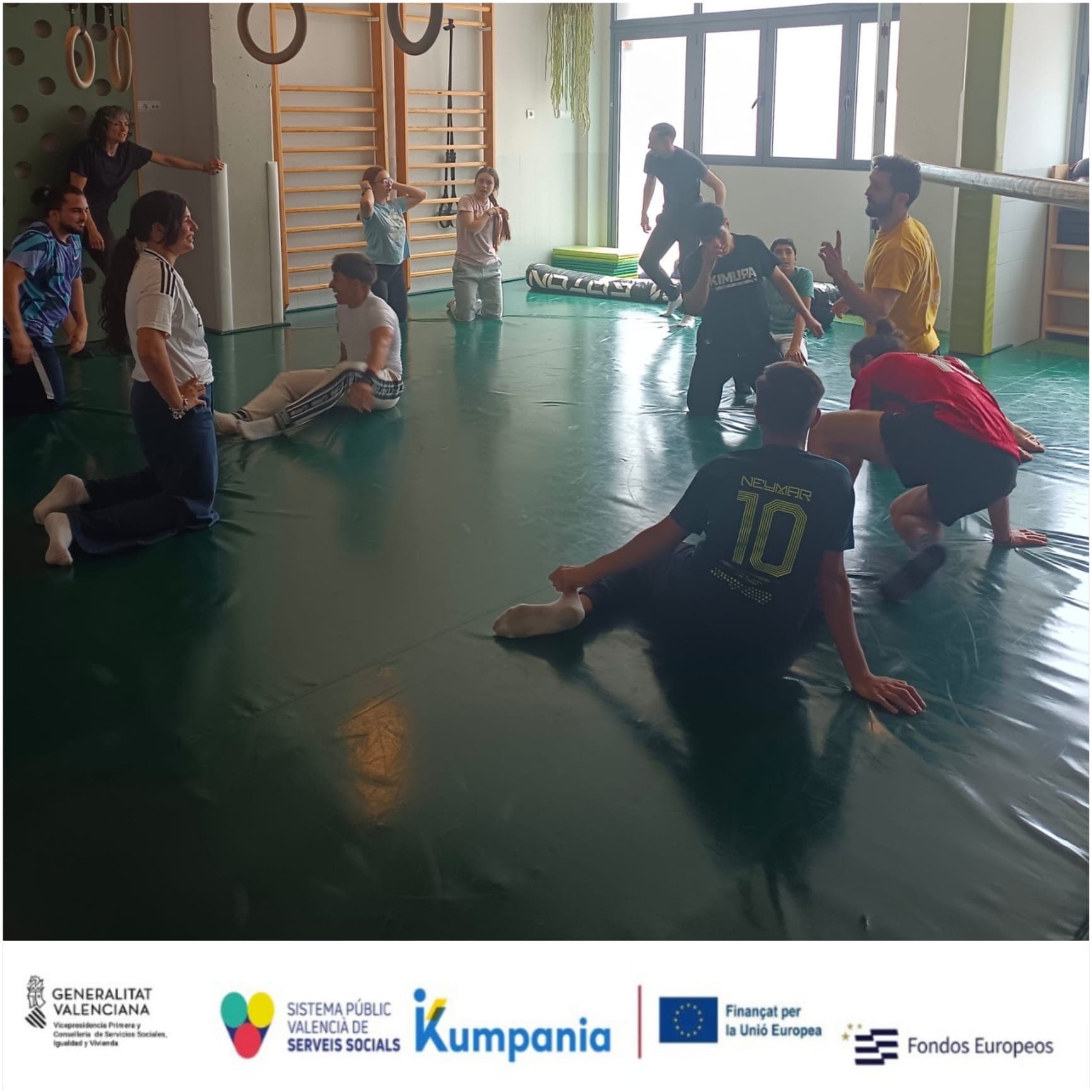  Primaria y secundaria de los grupos de Kumpania L 

