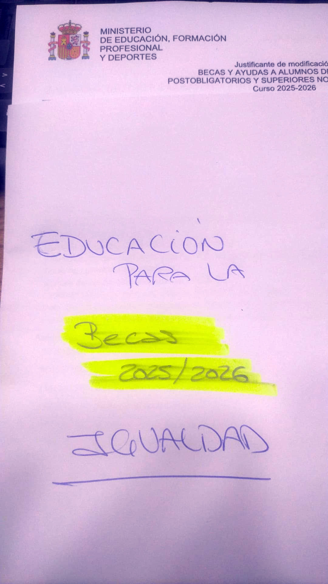 TRAMITANDO BECAS 
